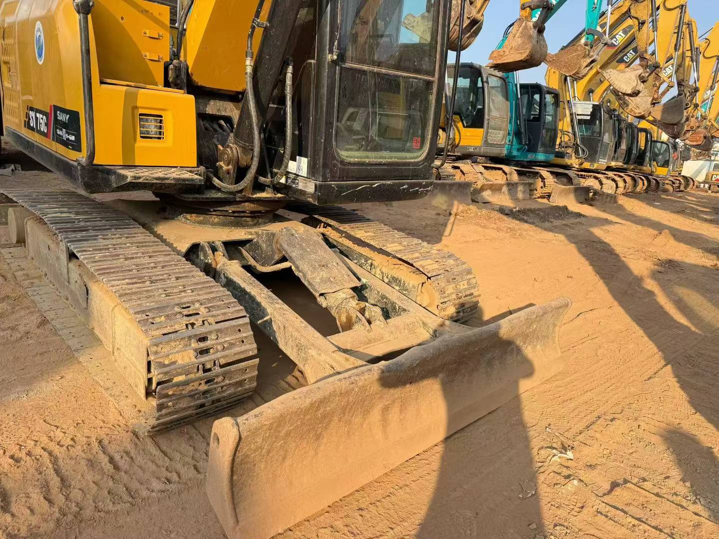 Buy Sany SY70C Used Excavator / 8