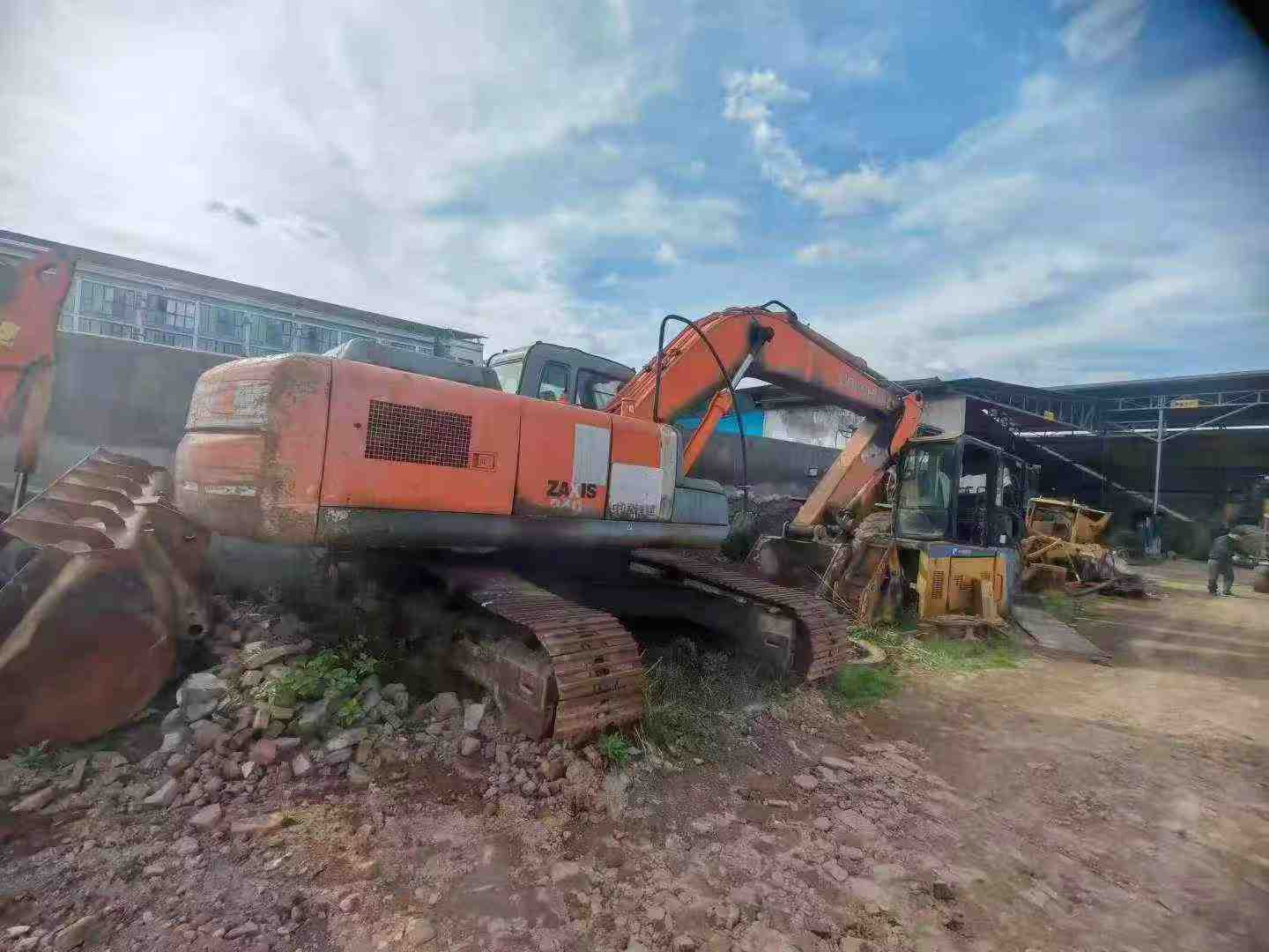 Buy Hitachi EX240-3 Used Excavator / 4