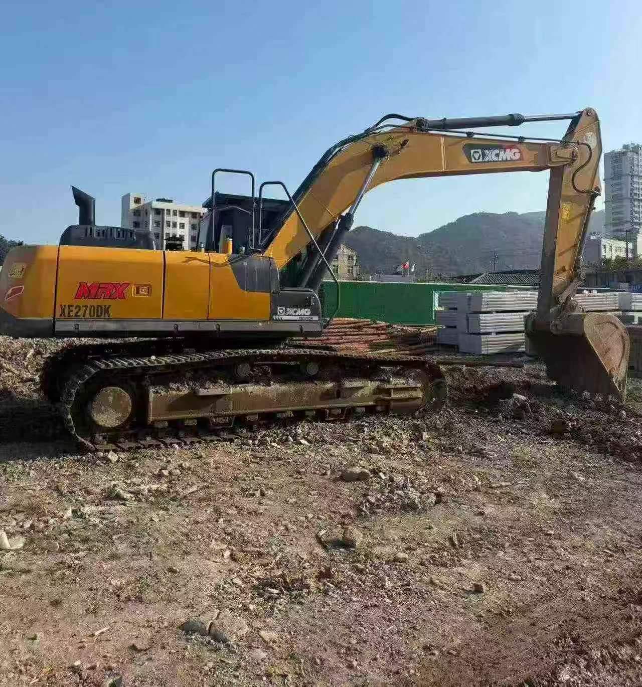 Buy XCMG XE270DK Used Excavator / 2