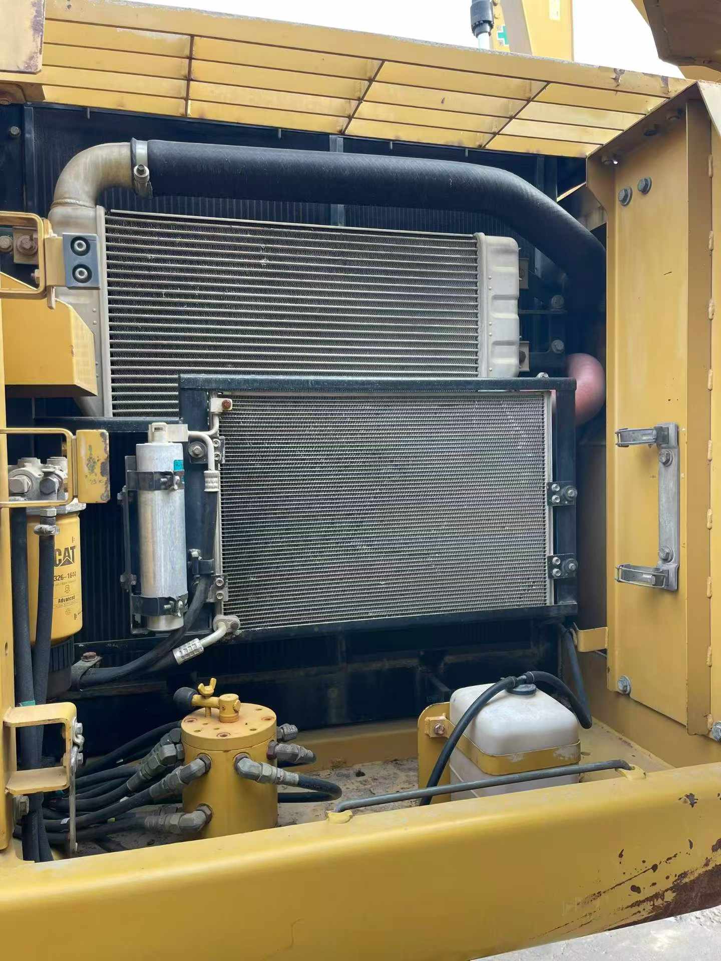 Buy Caterpillar 320A Used Excavator / 7