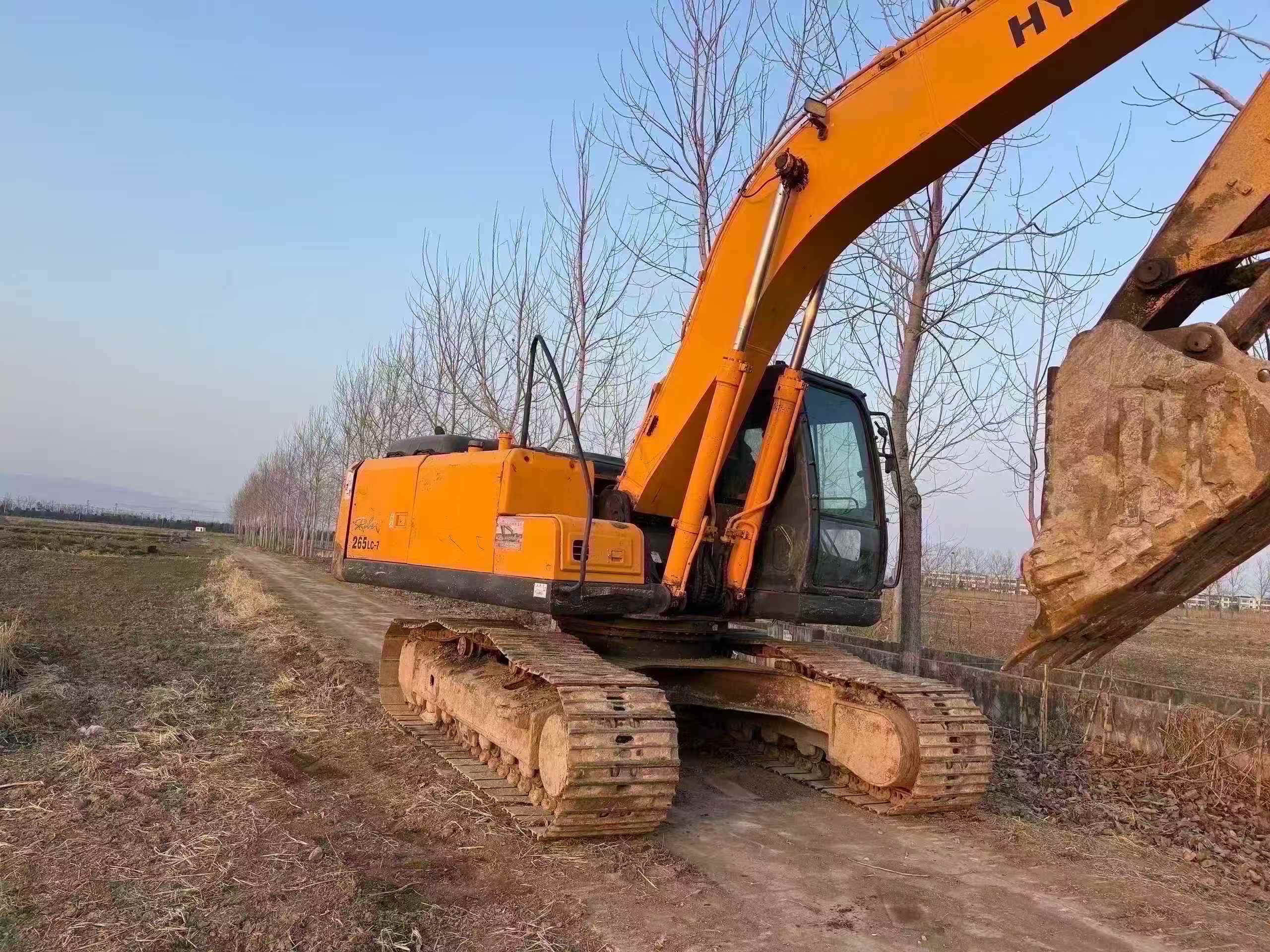 Buy Hyundai R215-7C Used Excavator / 2