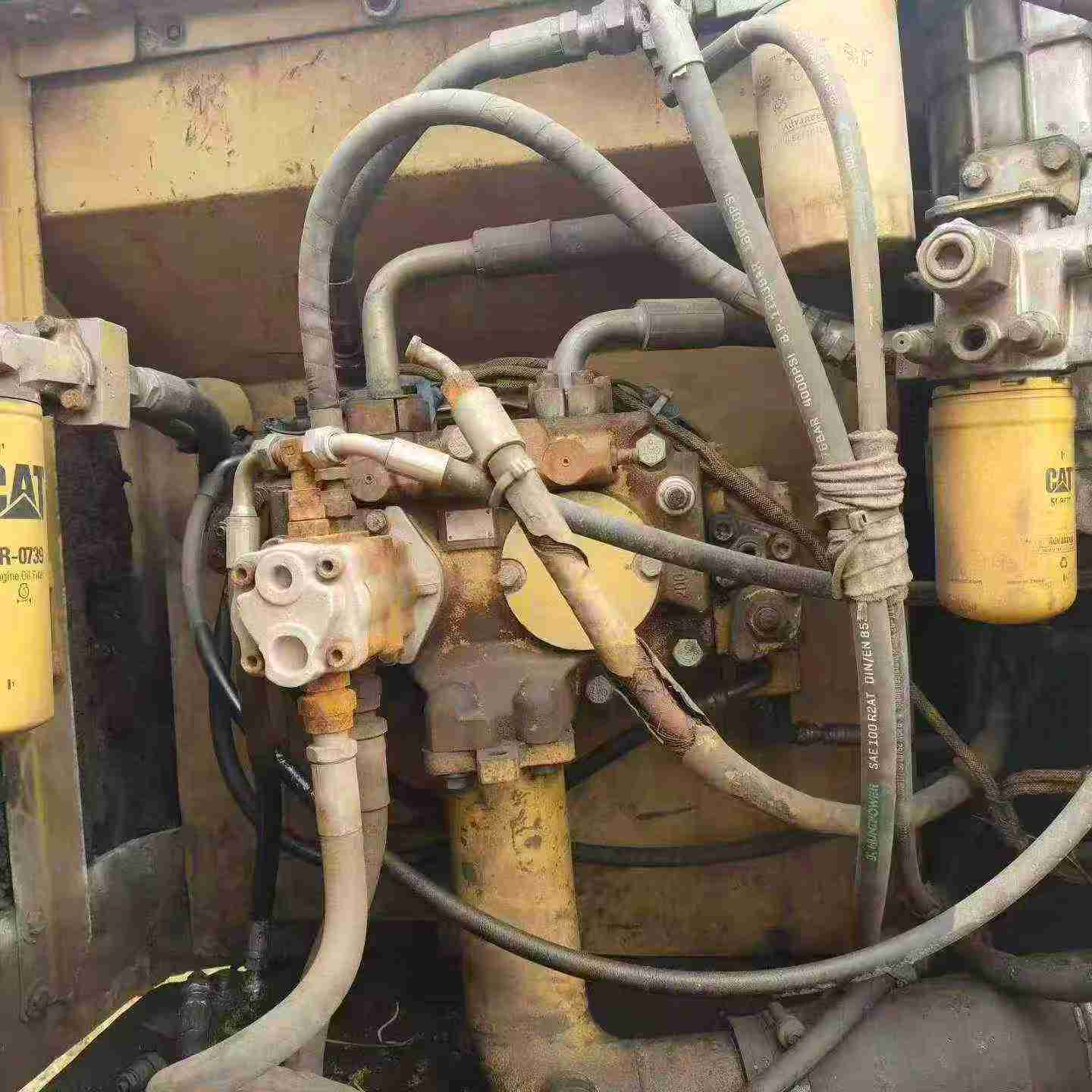 Buy Caterpillar 325B Used Excavator / 5