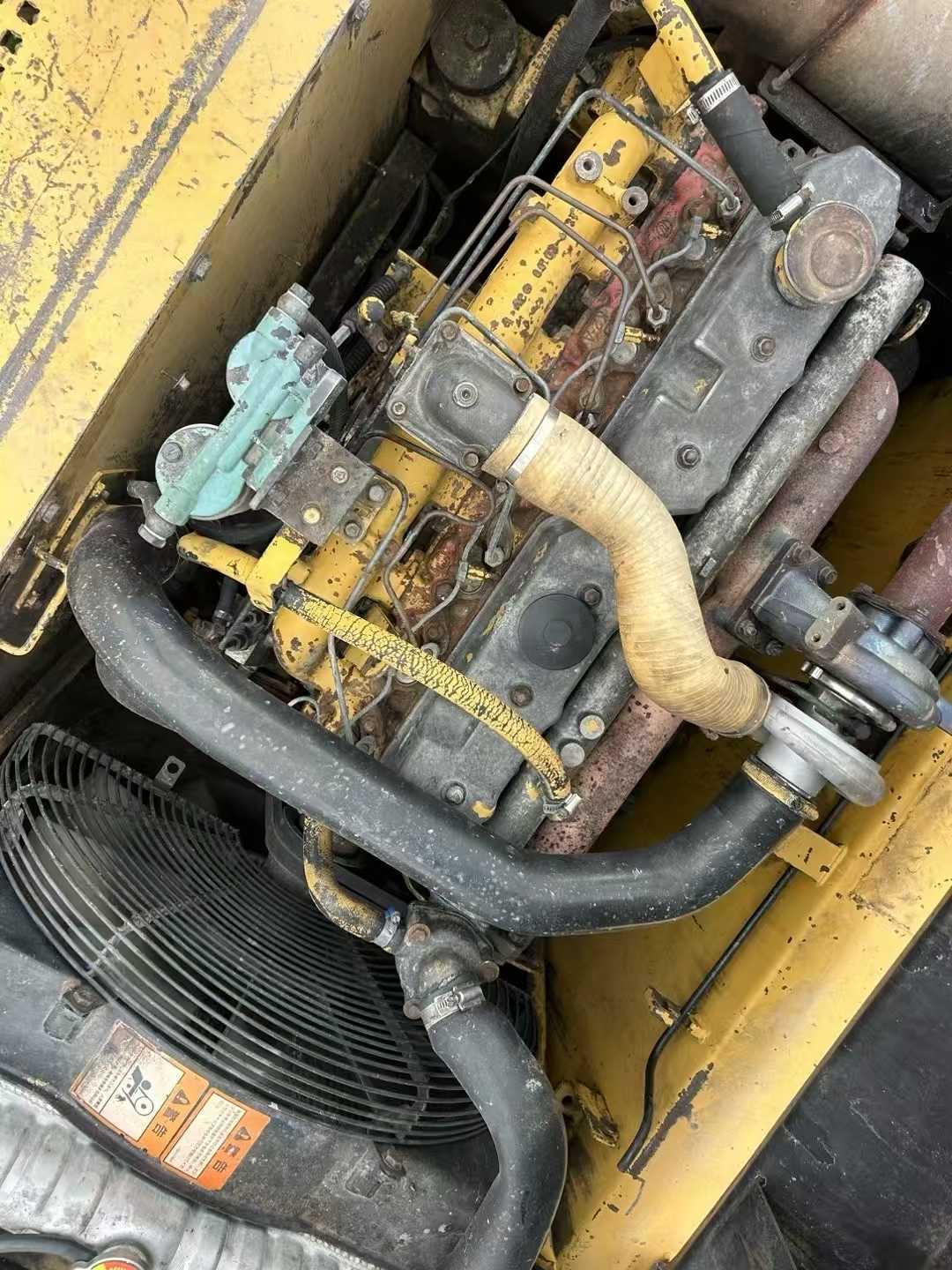 Buy Caterpillar 320V2 Used Excavator / 2