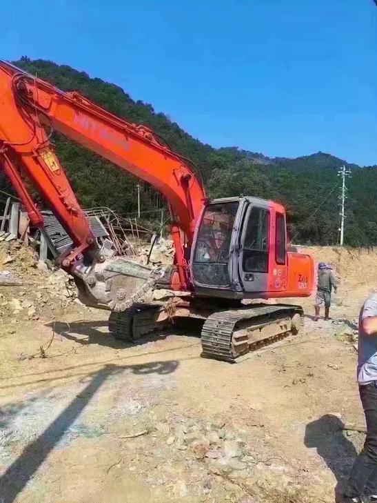 Buy Hitachi EX120-6 Used Excavator / 1