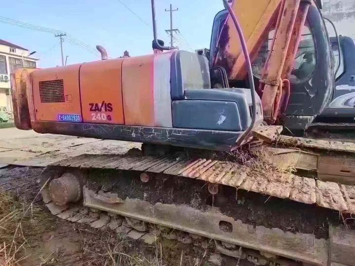 Buy Hitachi ZX240-3G Used Excavator / 1
