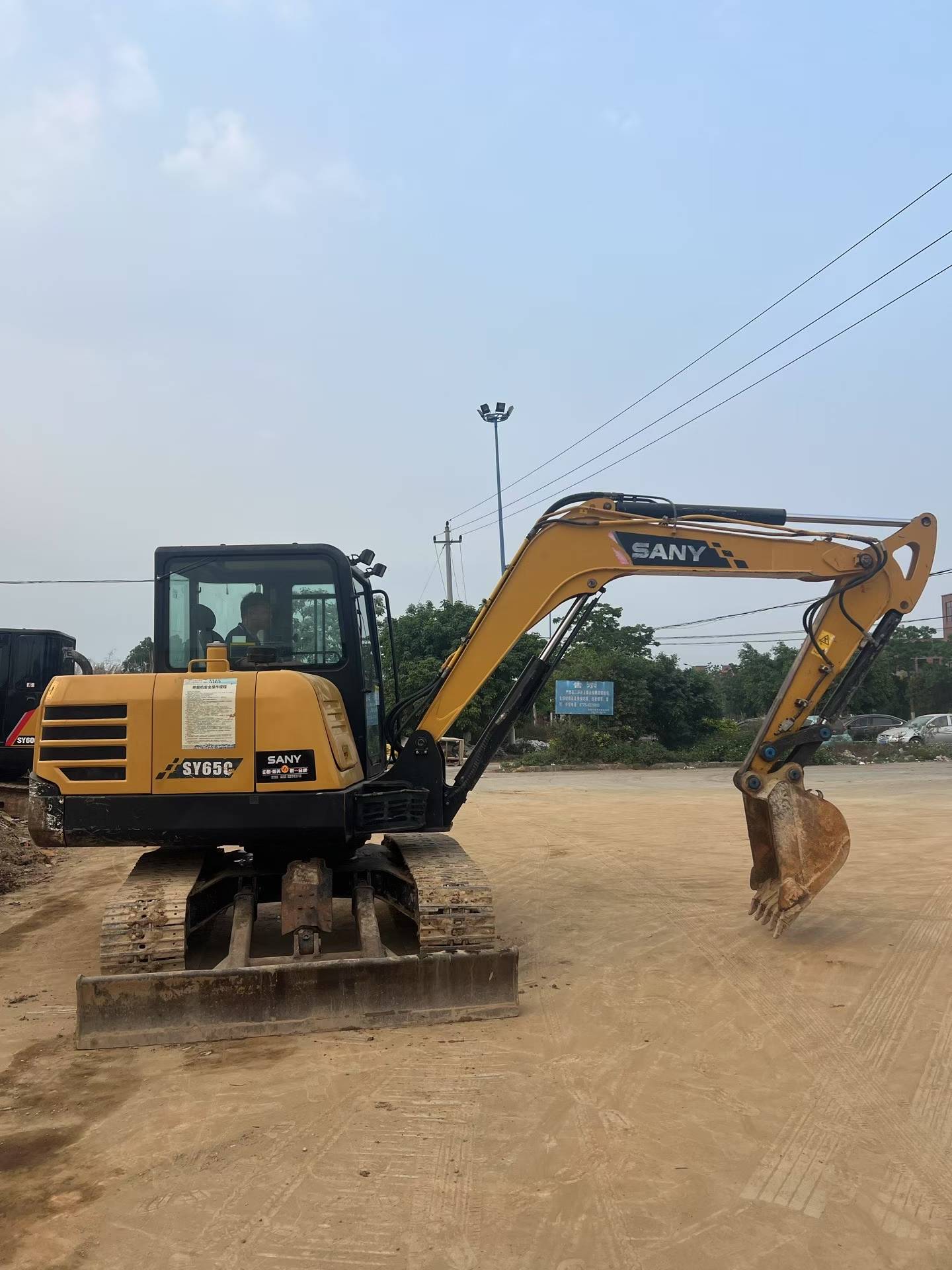 Buy Sany SY55 Used Excavator / 2