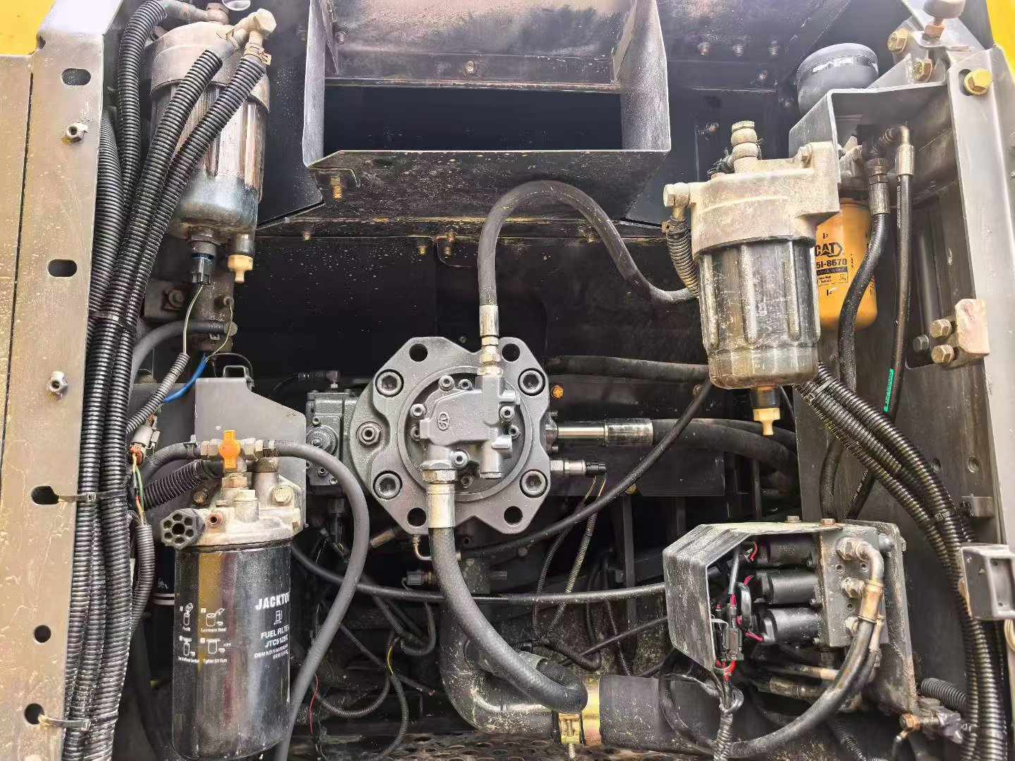 Buy Sumitomo SH260LC-6 Used Excavator / 4