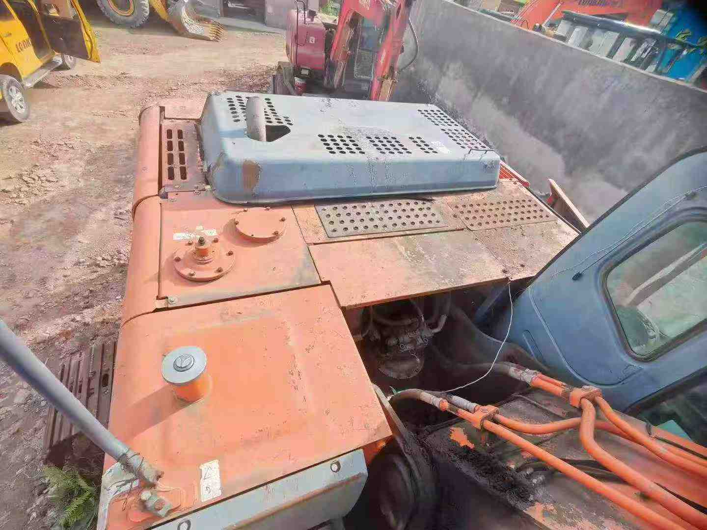 Buy Hitachi EX240-3 Used Excavator / 5