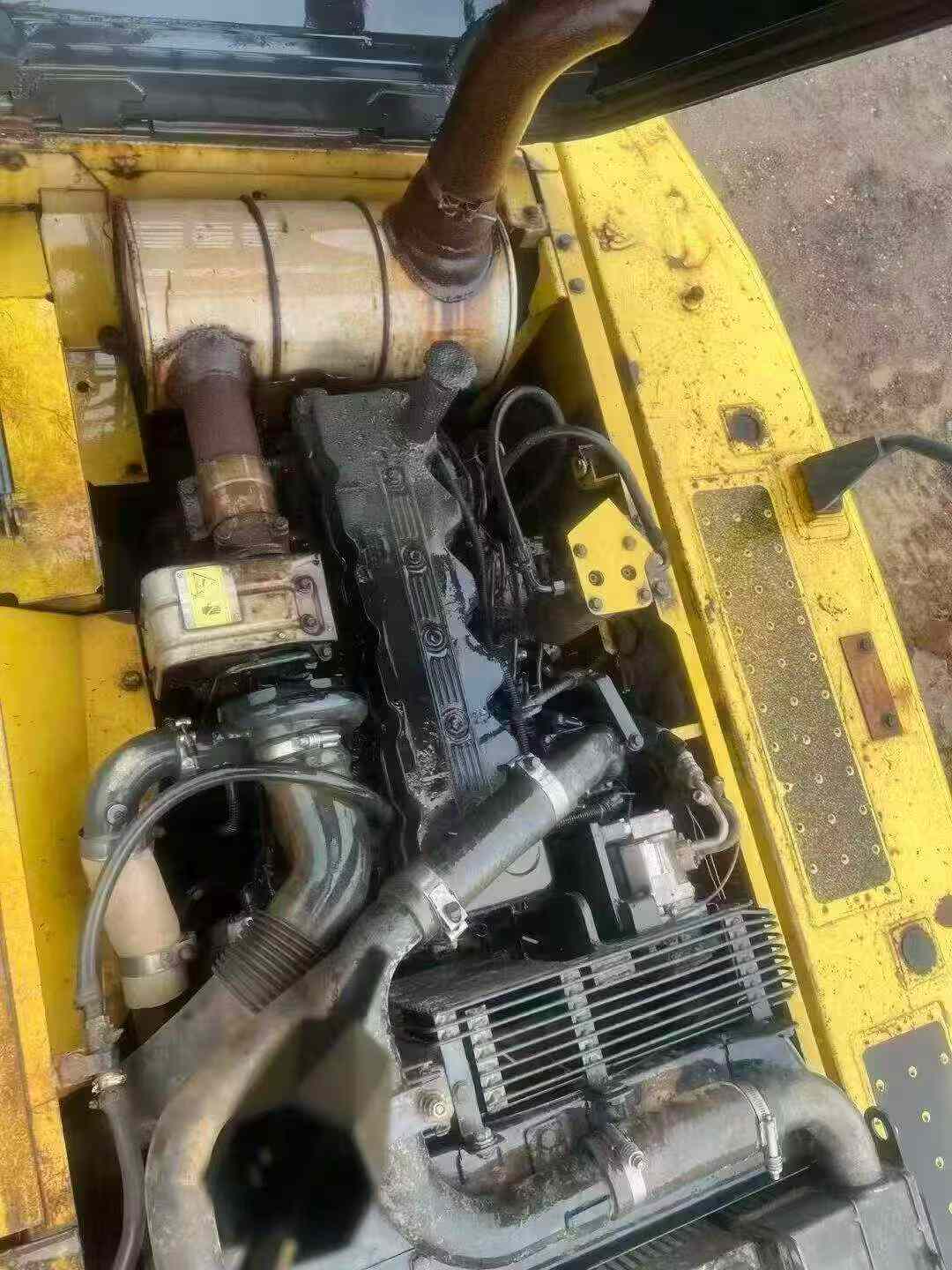 Buy Komatsu PC200 Used Excavator / 3