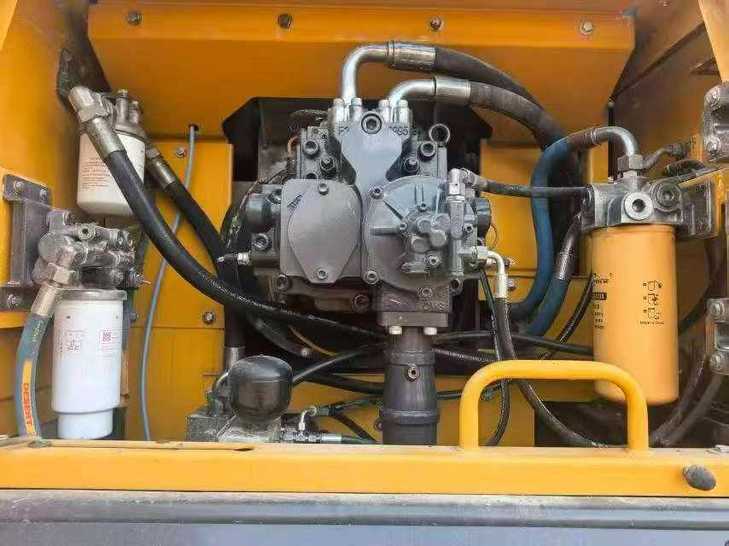 Buy XCMG XE550DK Used Excavator / 1