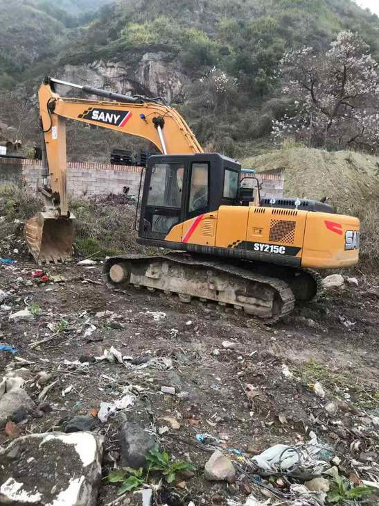 Buy Sany SY215C Used Excavator / 1