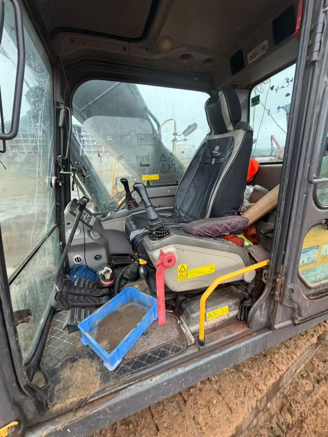 Buy Volvo EC210B Used Excavator / 2