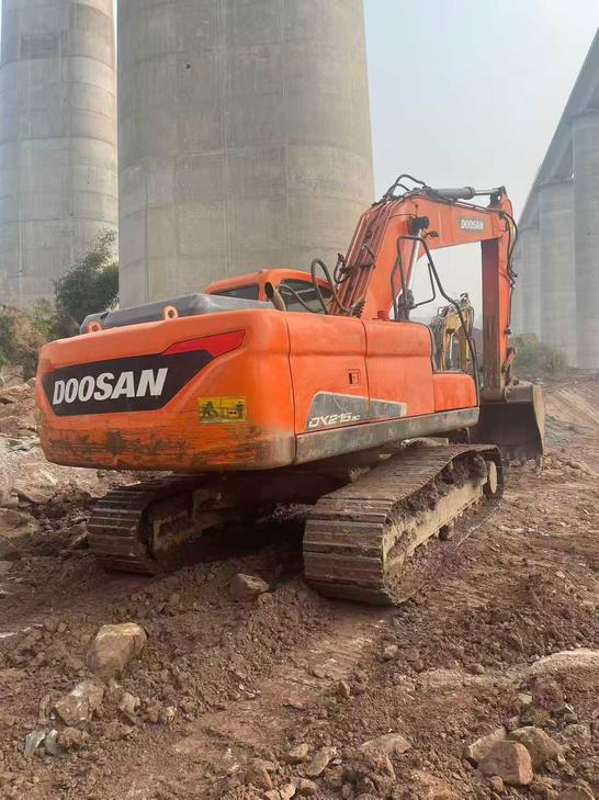 Buy Doosan DH215-9 Used Excavator / 1