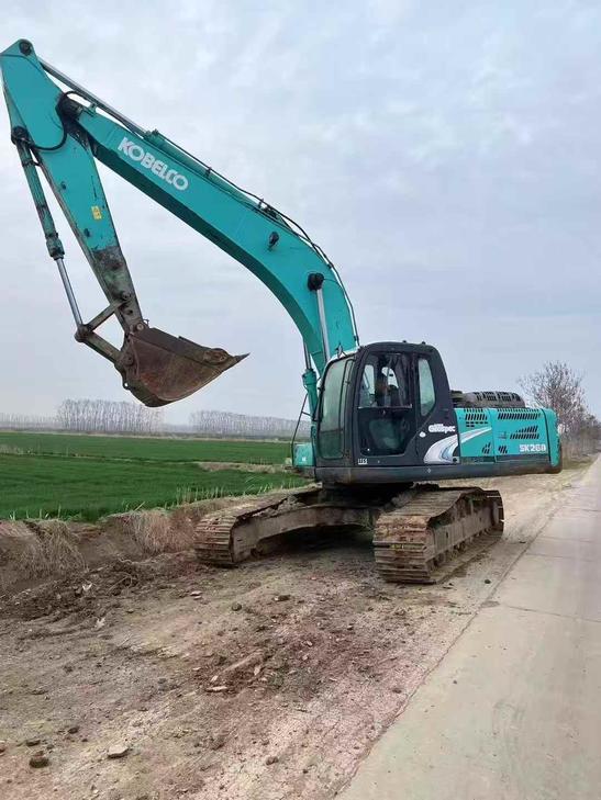 Buy Kobelco SK260 Used Excavator / 1