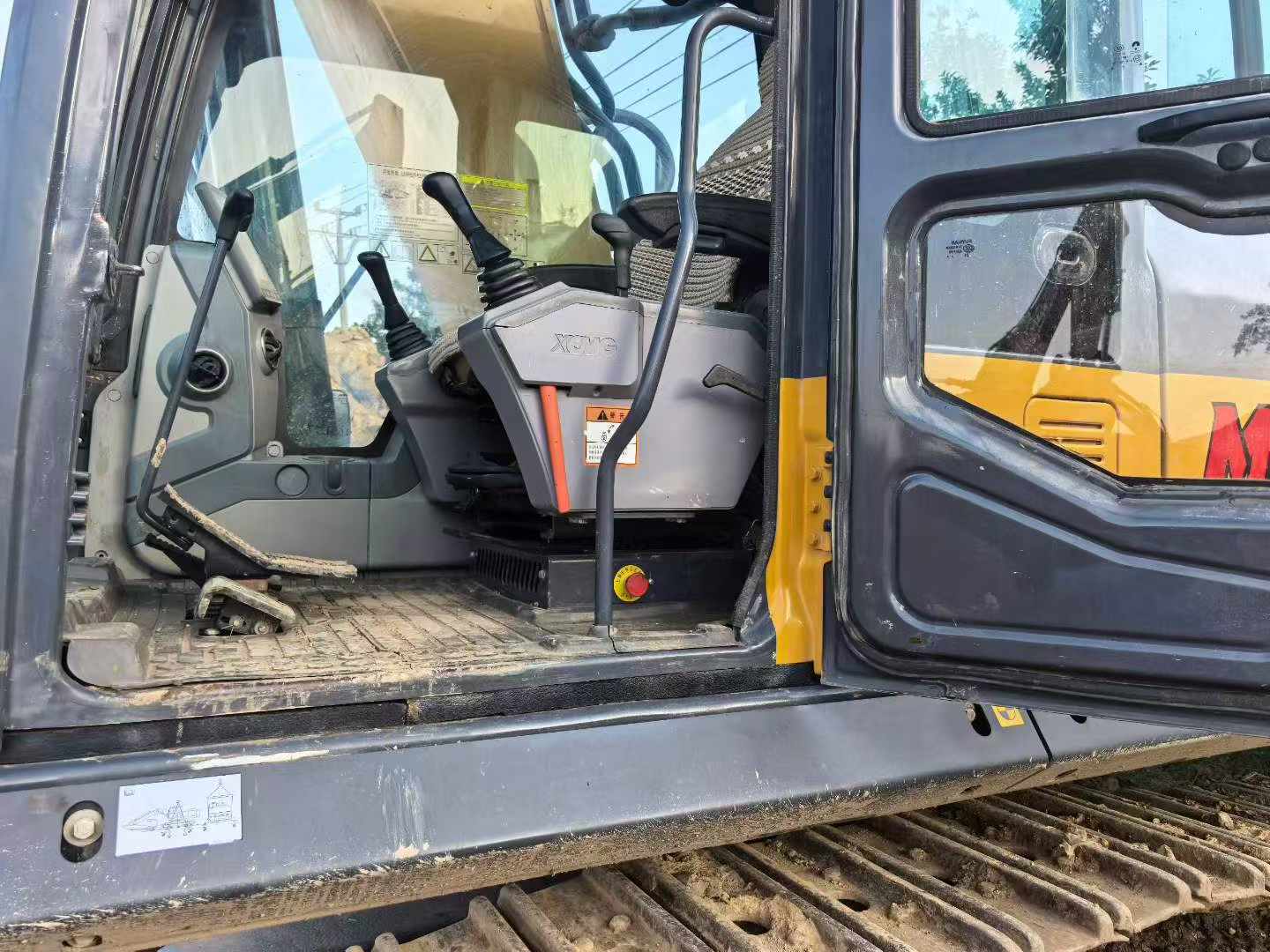 Buy XCMG XE380K Used Excavator / 3