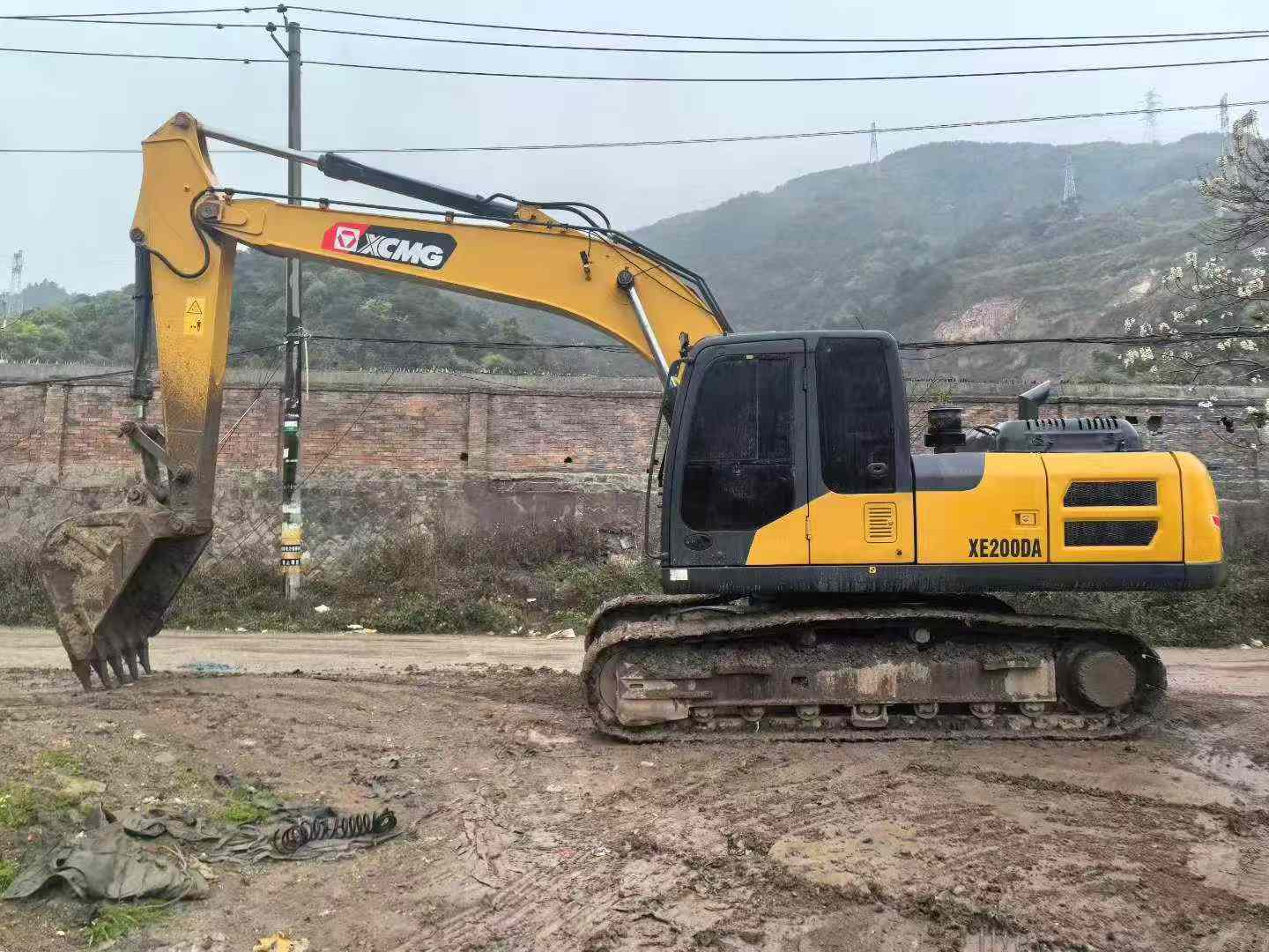Buy XCMG XE200 Used Excavator / 9
