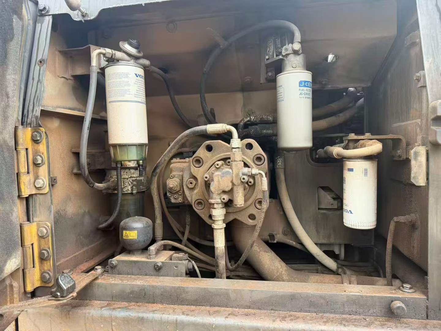 Buy Volvo EC210B Used Excavator / 5