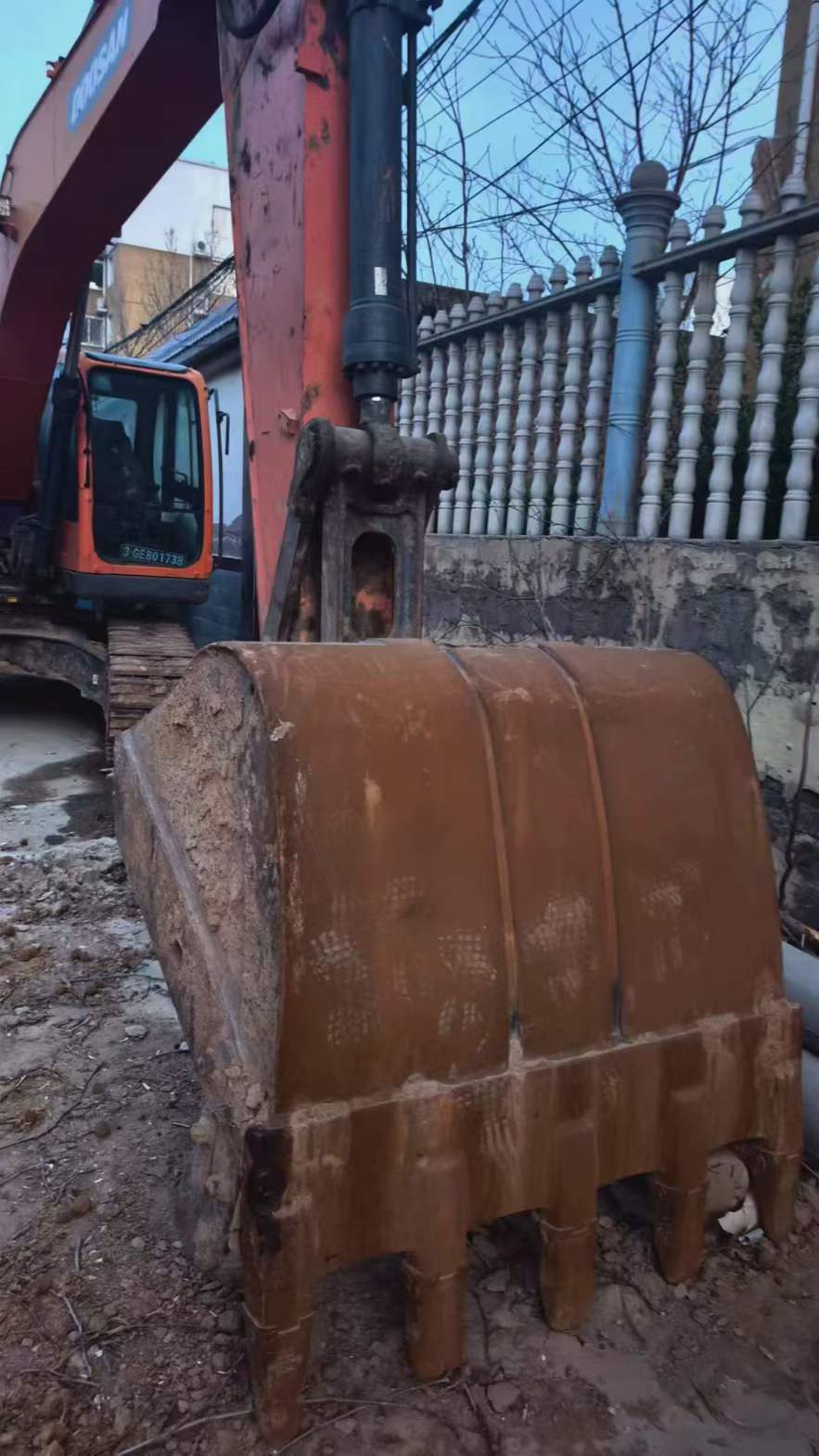 Buy Doosan DH225-9 Used Excavator / 5