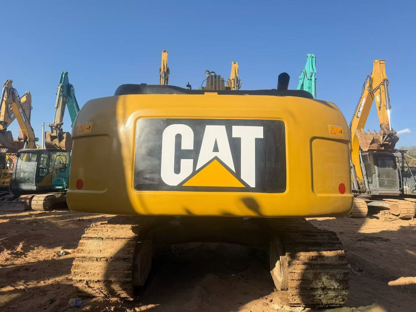 Buy Caterpillar 320D Used Excavator / 9