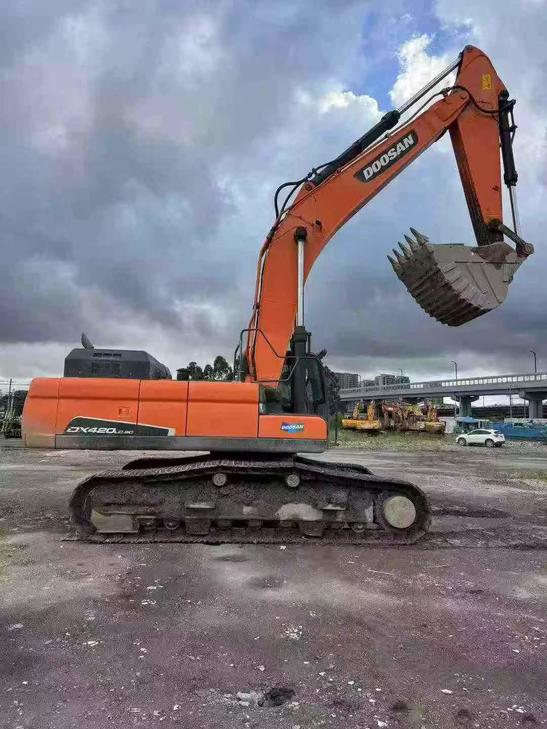 Buy Doosan DH420LC-7 Used Excavator / 1