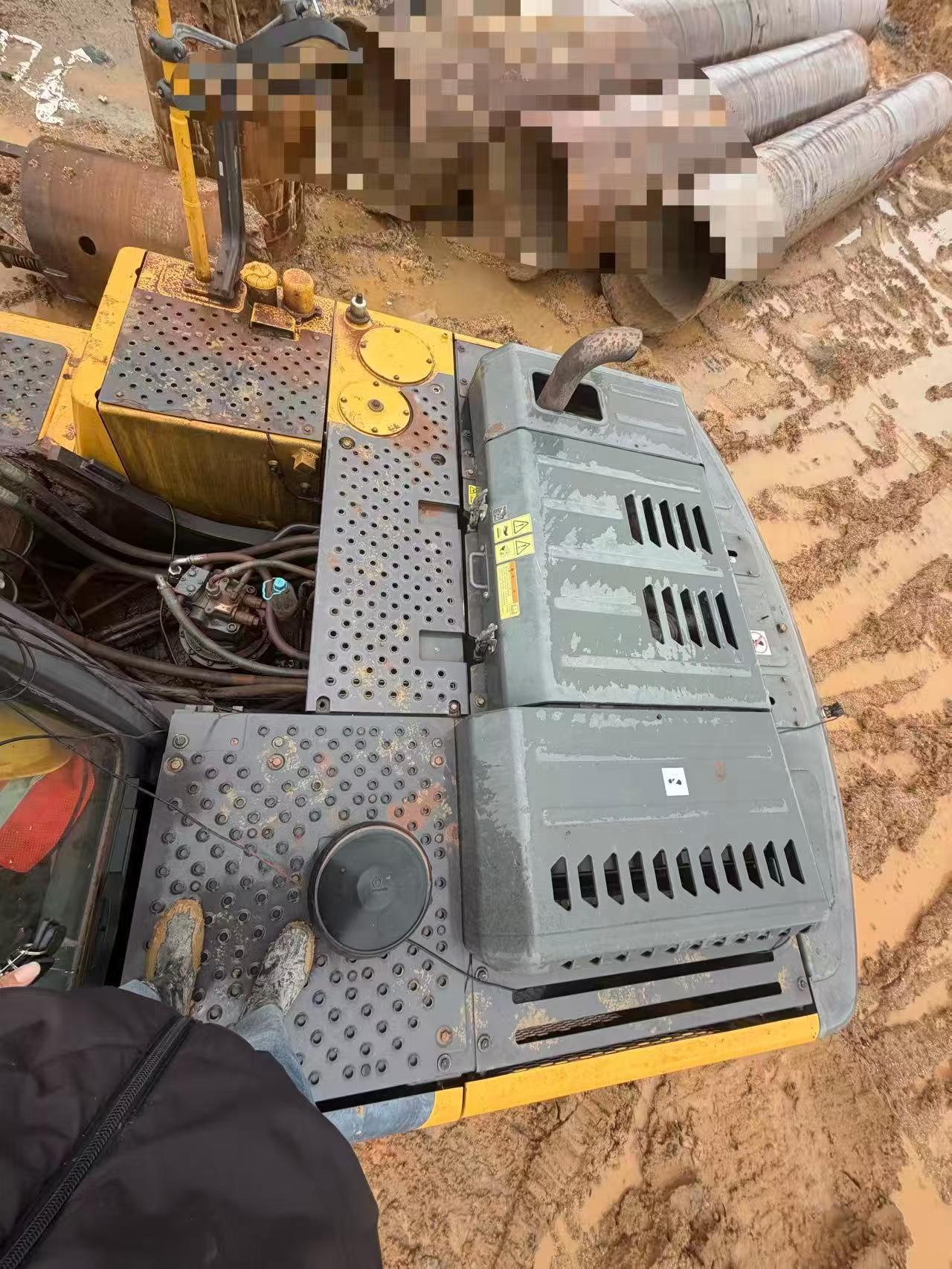 Buy Volvo EC210B Used Excavator / 9