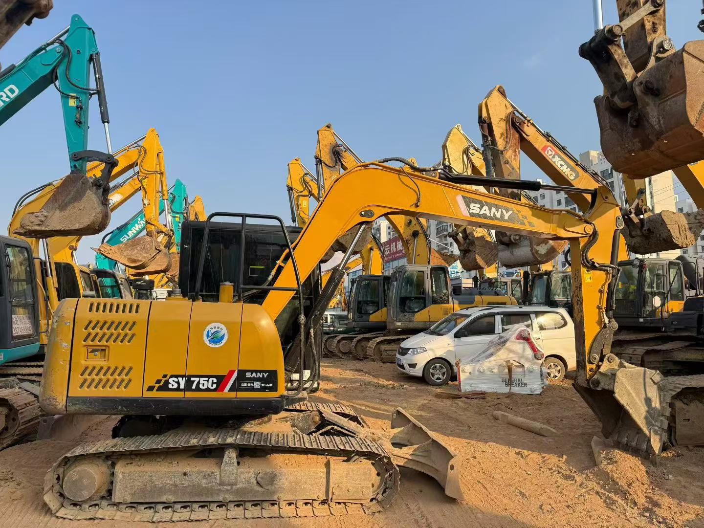 Buy Sany SY70C Used Excavator / 2