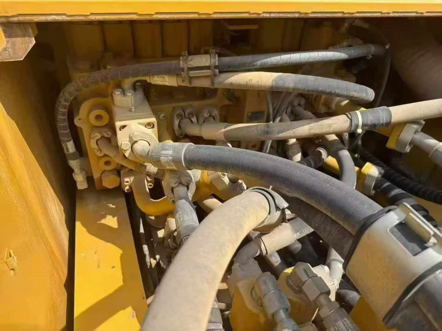 Buy Caterpillar 349E Used Excavator / 4