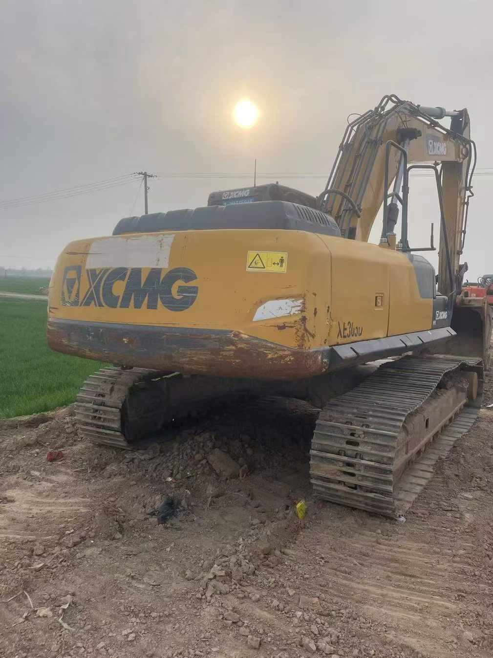 Buy XCMG XE245D Used Excavator / 3