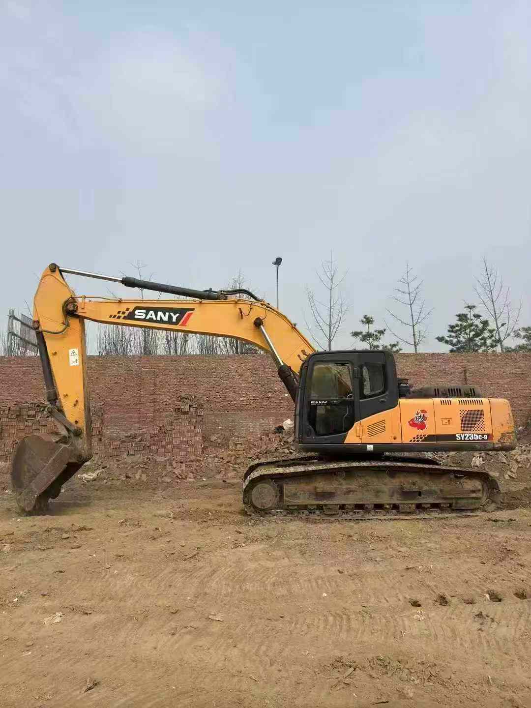 Buy Sany SY235C Used Excavator / 2