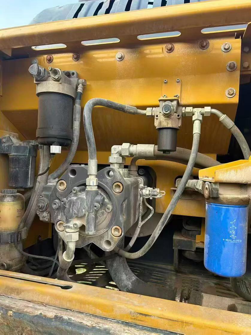 Buy XCMG XE200DA Used Excavator / 3