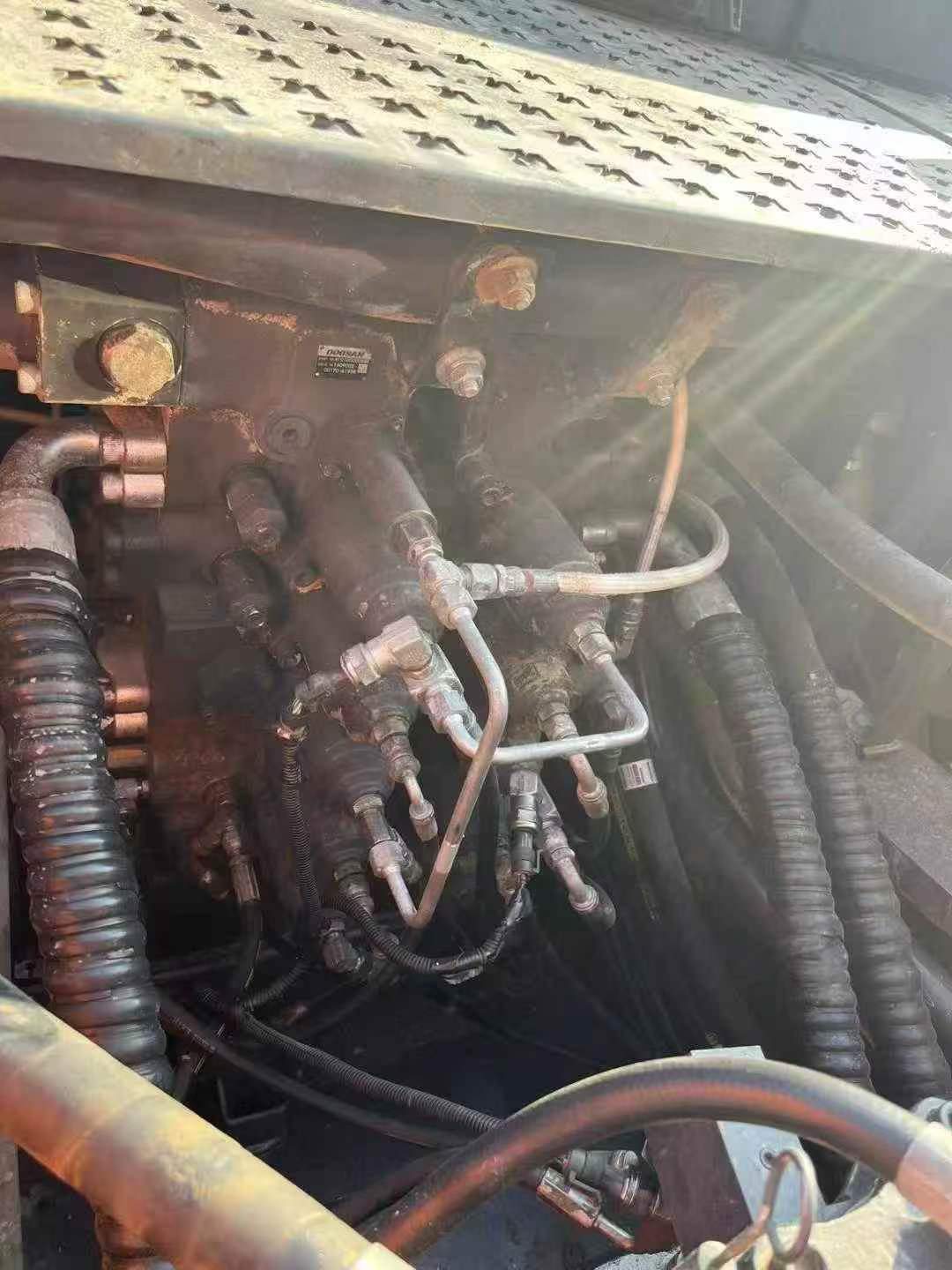 Buy Doosan DH420LC-7 Used Excavator / 5