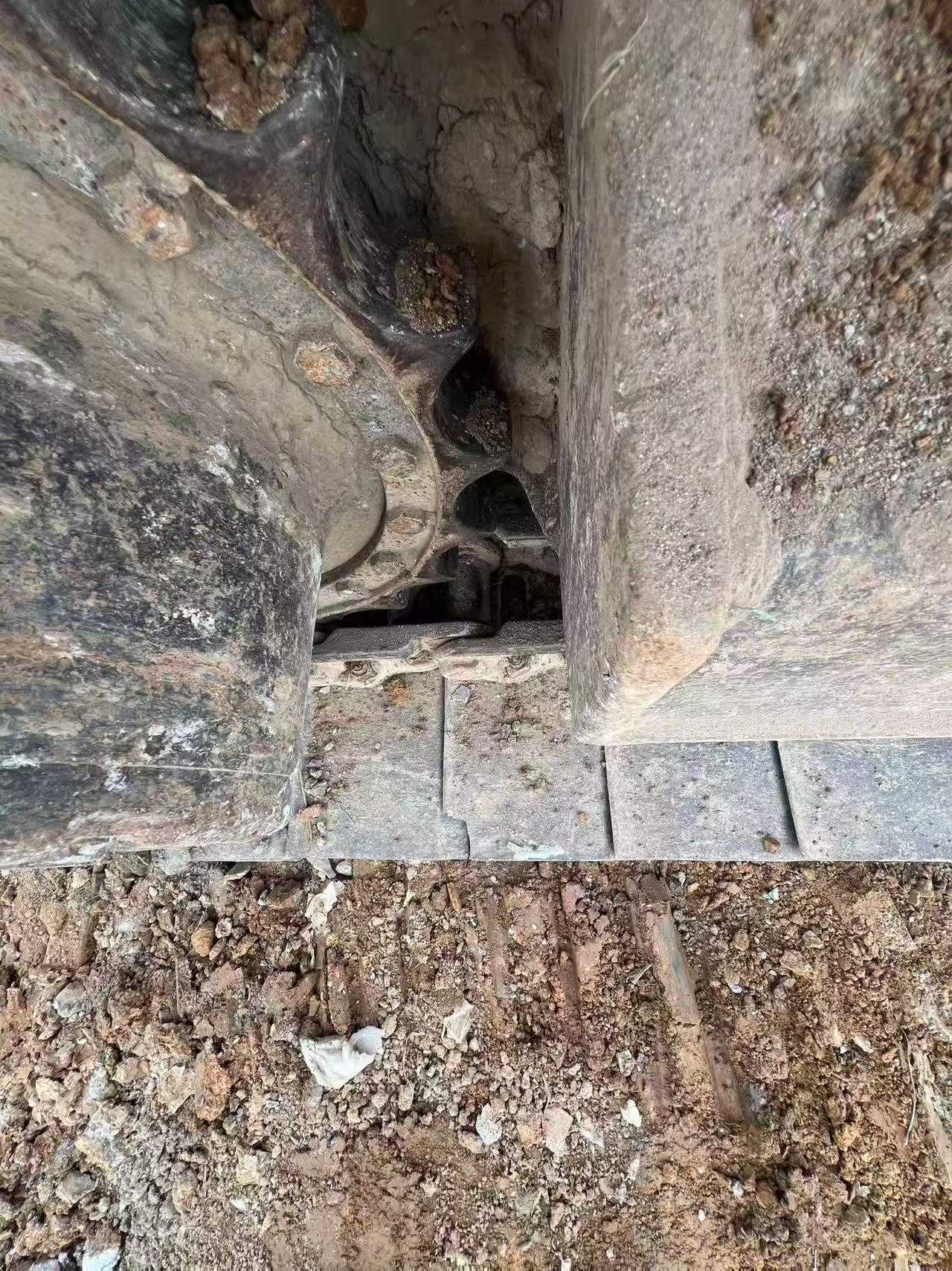 Buy Komatsu PC200-7 Used Excavator / 6