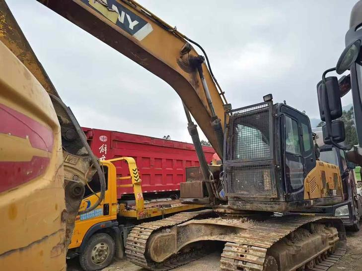 Buy Sany SY205C Used Excavator / 1
