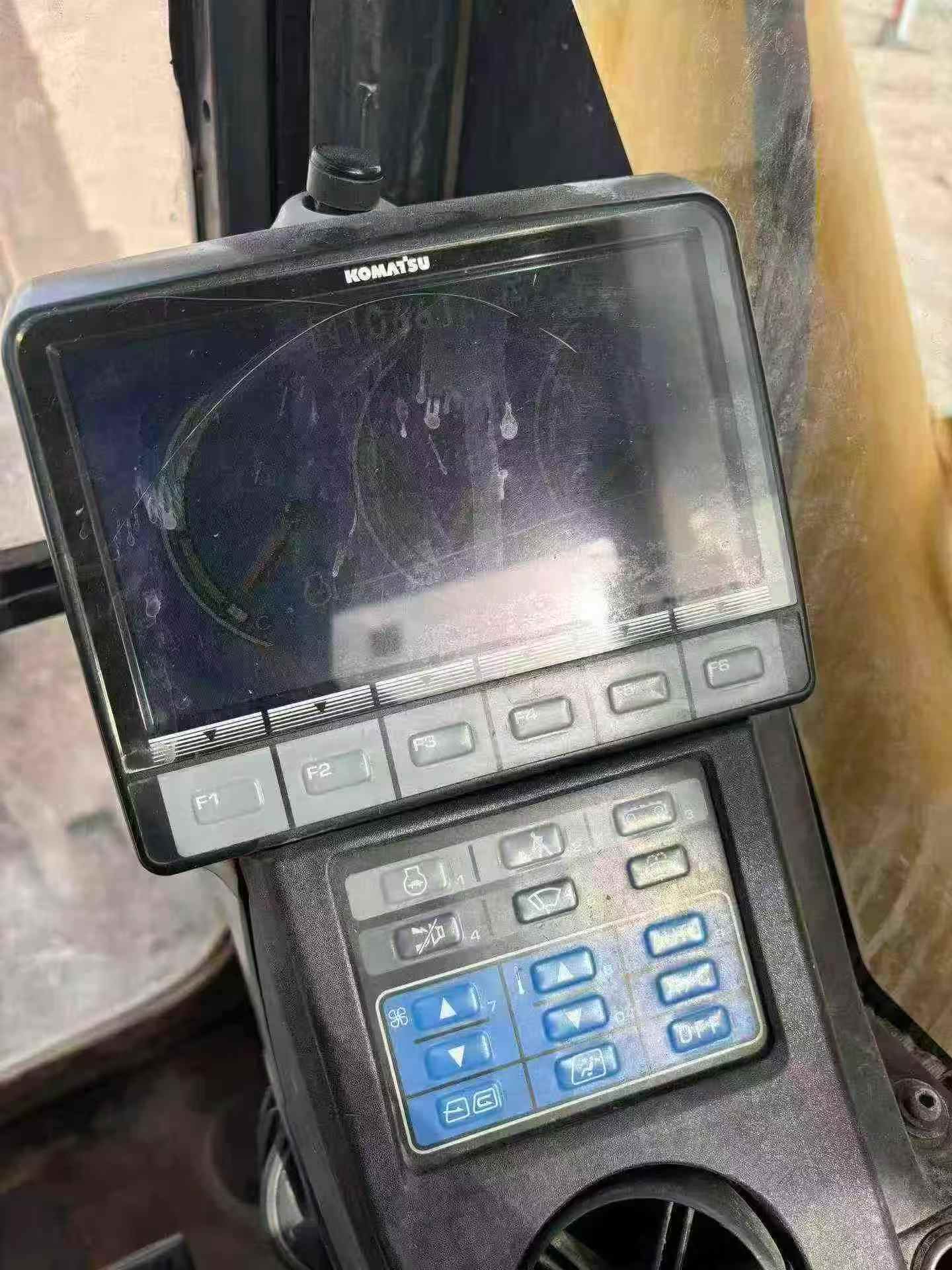 Buy Komatsu PC70-8 Used Excavator / 9