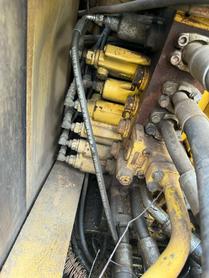 Buy Komatsu PC220-8 Used Excavator / 3 Buy Komatsu PC220-8 Used Excavator / 3