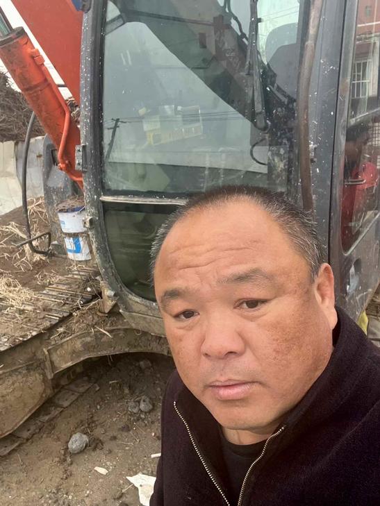 Buy Hitachi EX70 Used Excavator / 1