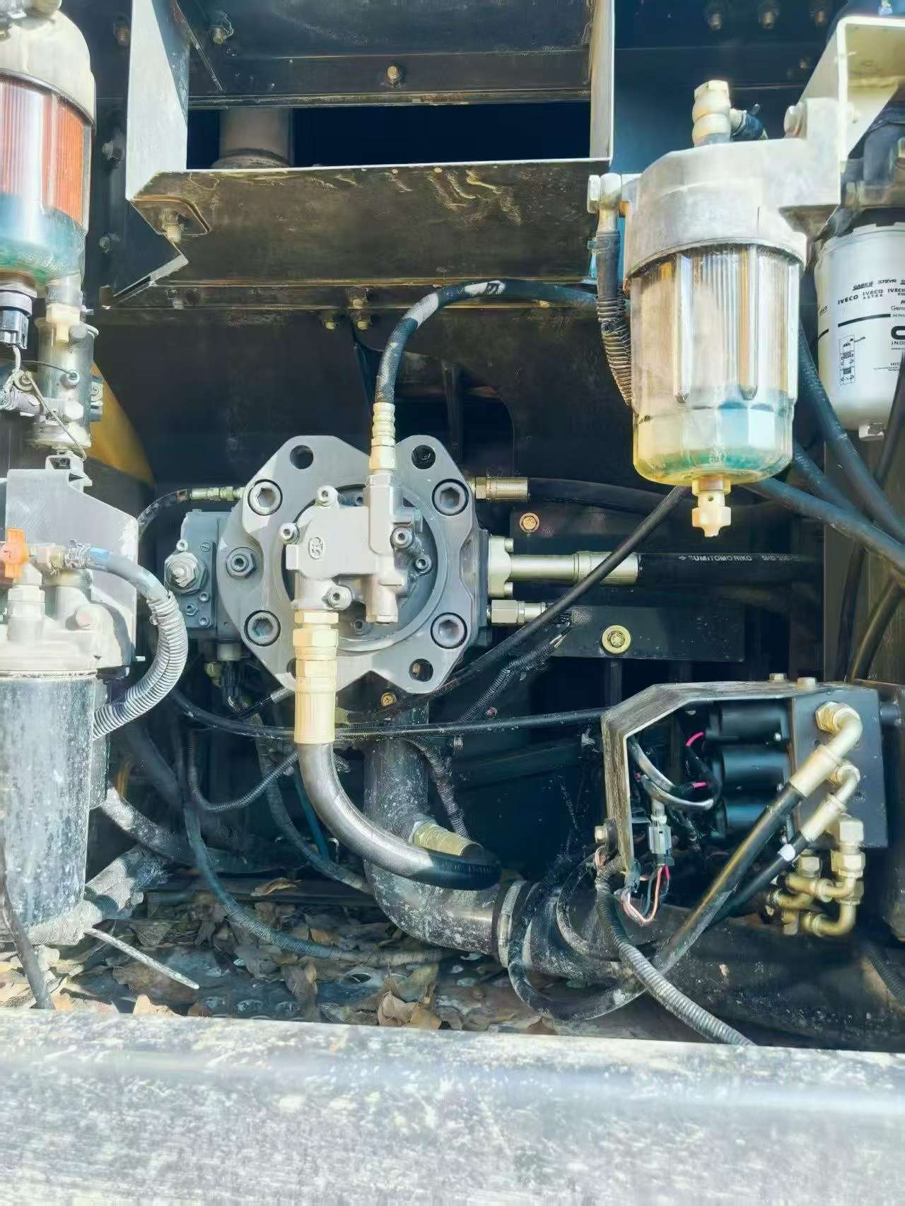 Buy Sumitomo SH210-6 Used Excavator / 6