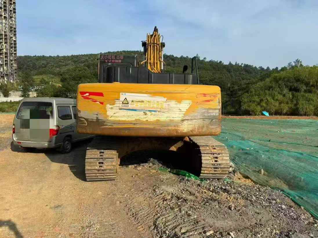 Buy Sany SY215C-8 Used Excavator / 3