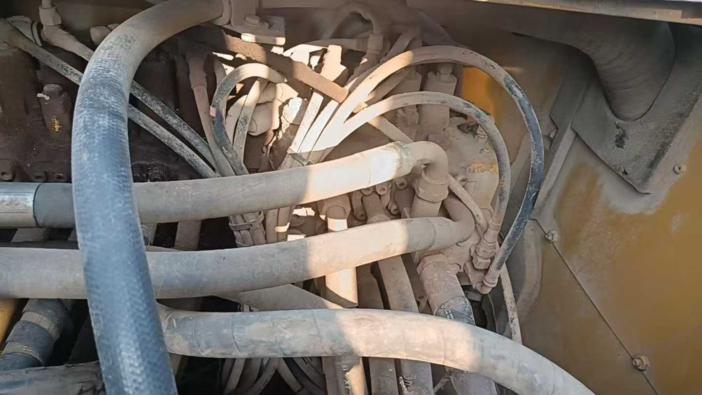 Buy Caterpillar 320D Used Excavator / 5