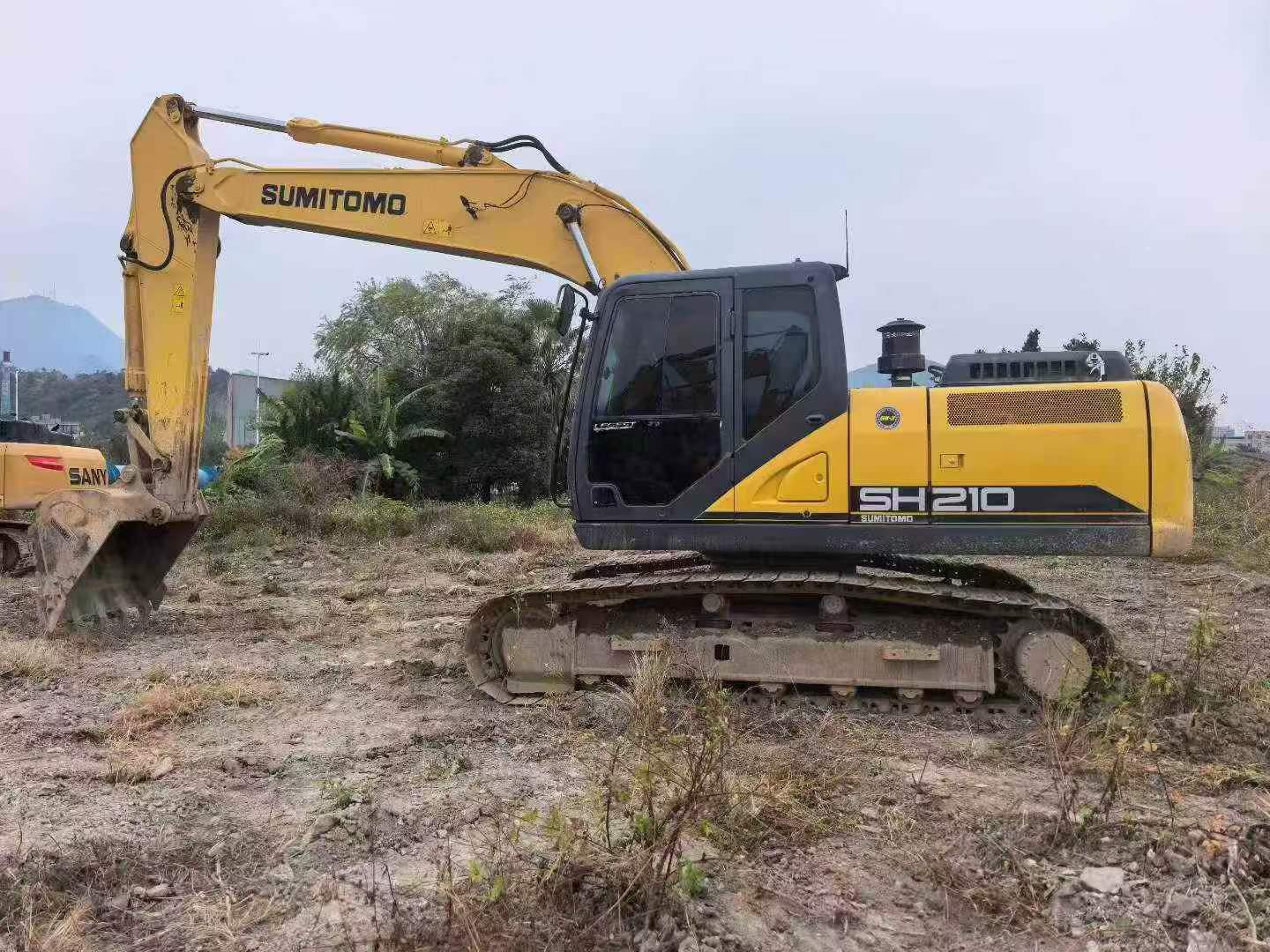 Buy Sumitomo SH210-6 Used Excavator / 2