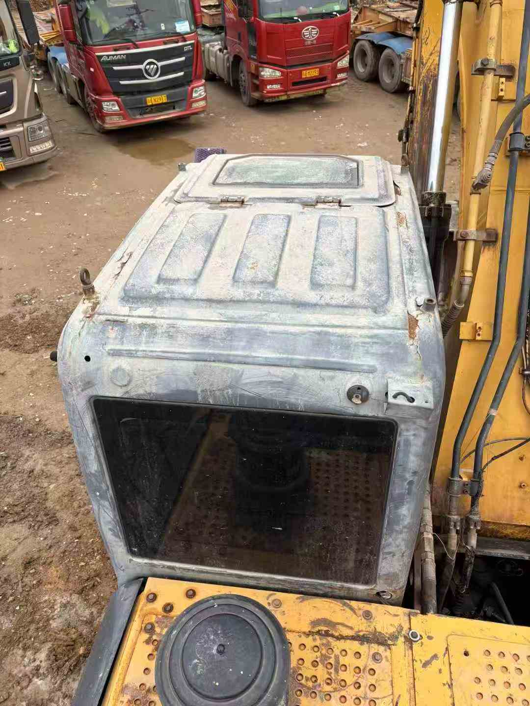 Buy XCMG XE215 Used Excavator / 6