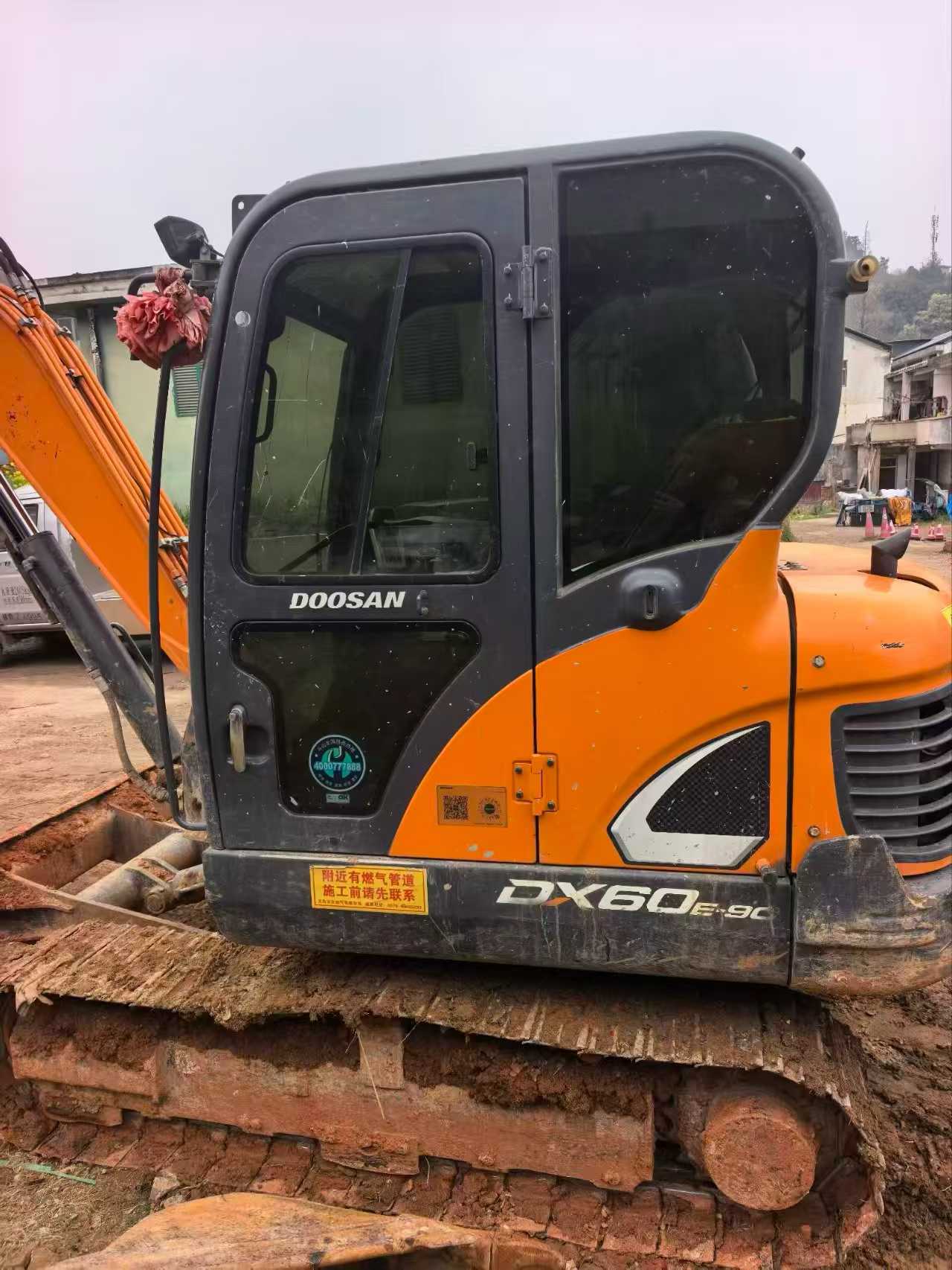 Buy Doosan DH60 Used Excavator / 3