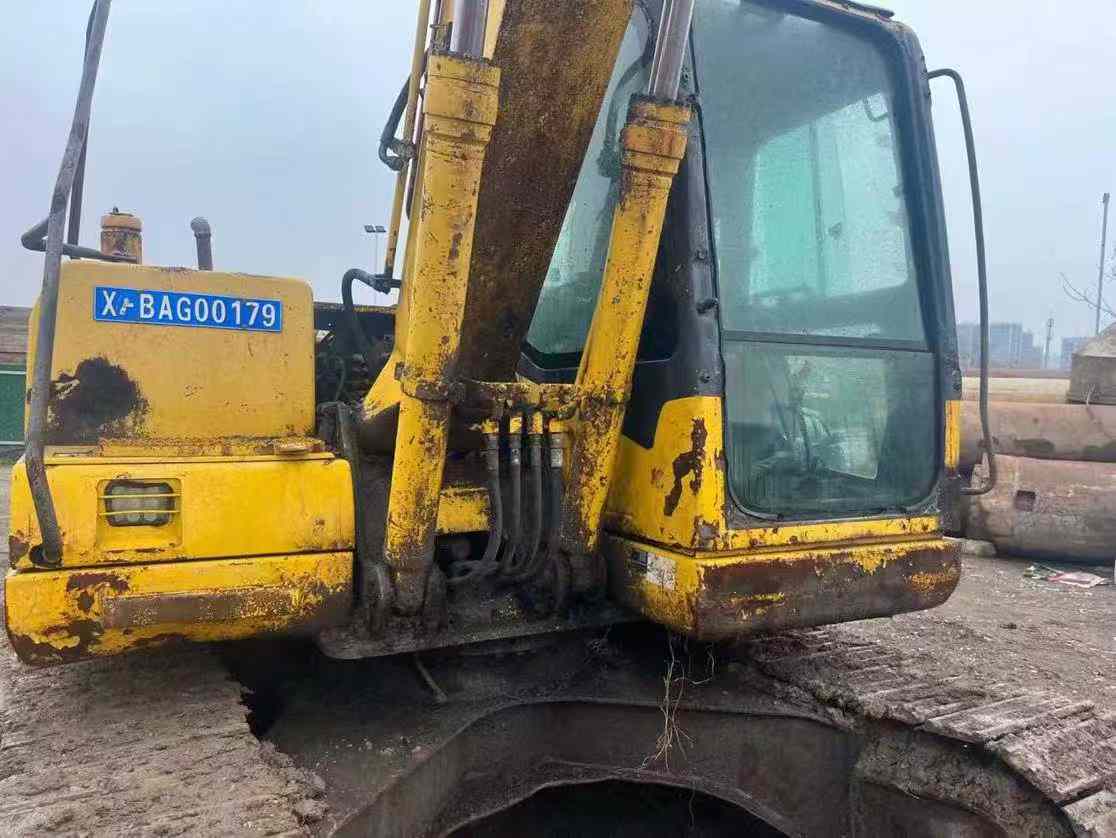 Buy Komatsu PC130-7 Used Excavator / 4