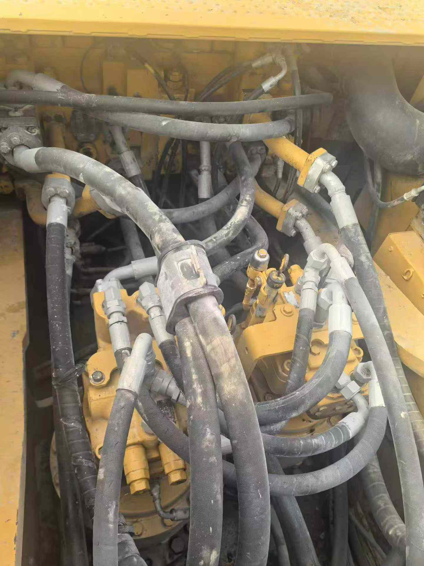 Buy Caterpillar 349E Used Excavator / 2