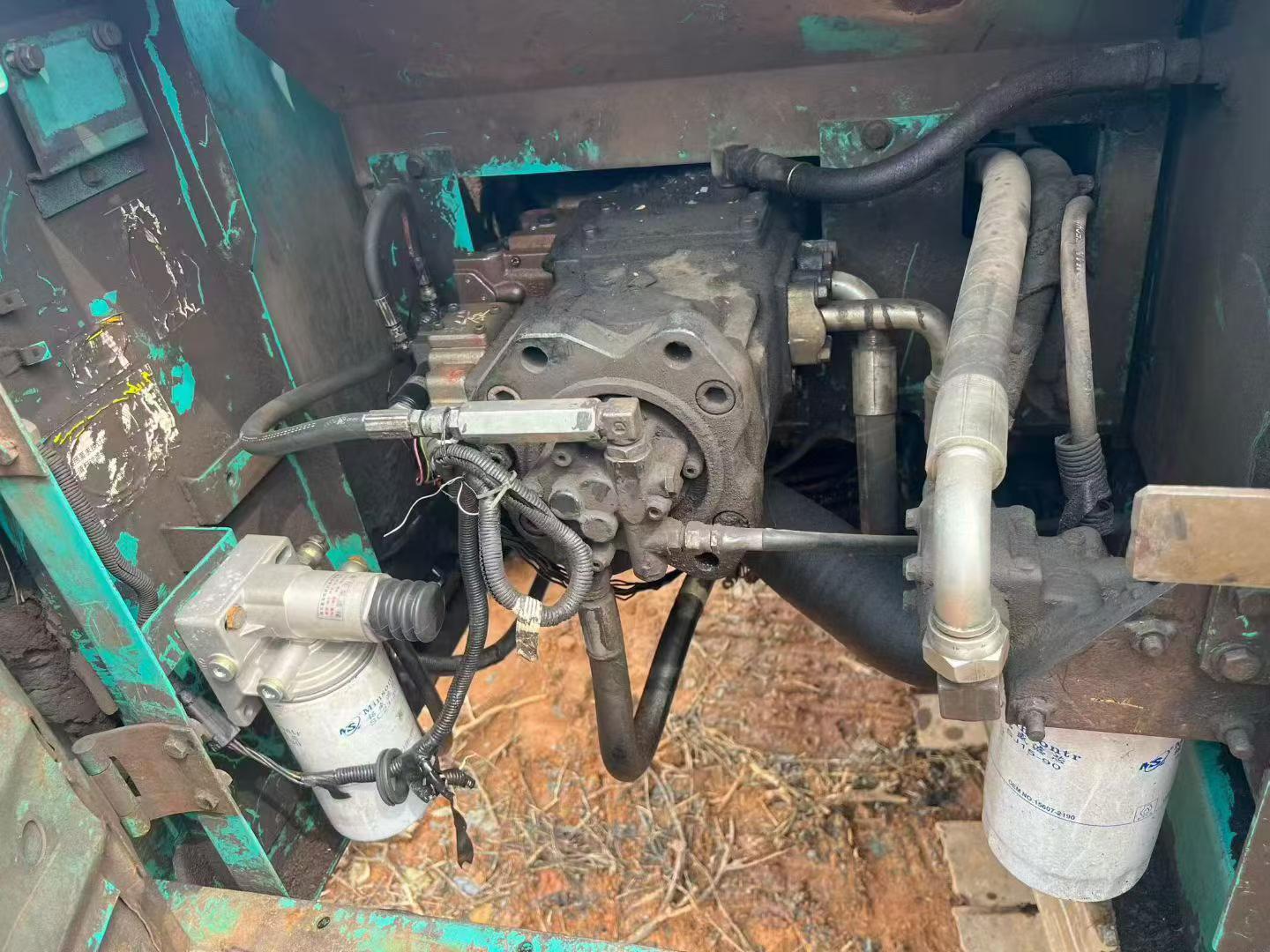 Buy Kobelco SK210-6 Used Excavator / 3