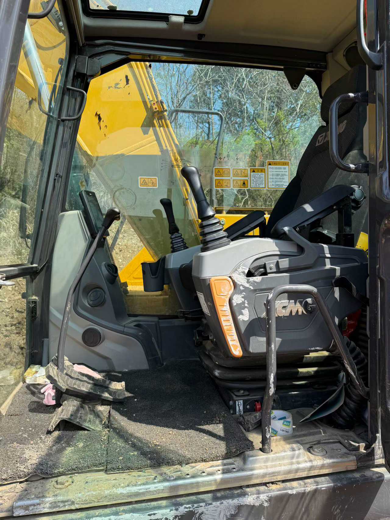 Buy XCMG XE135B Used Excavator / 6