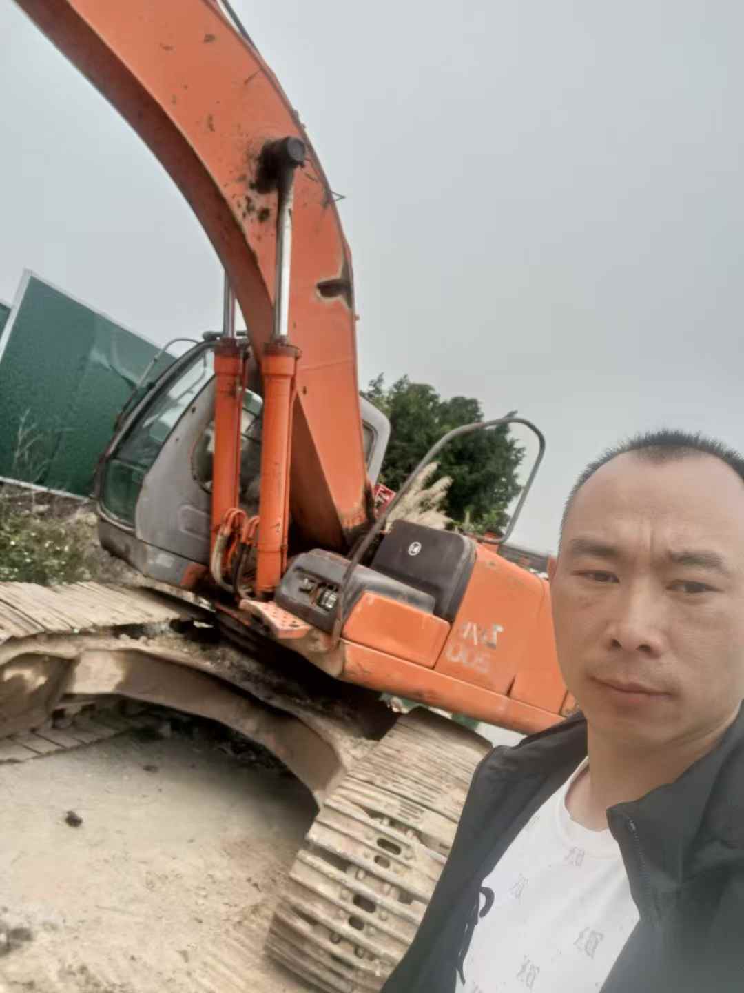 Buy Hitachi ZX200-6 Used Excavator / 5