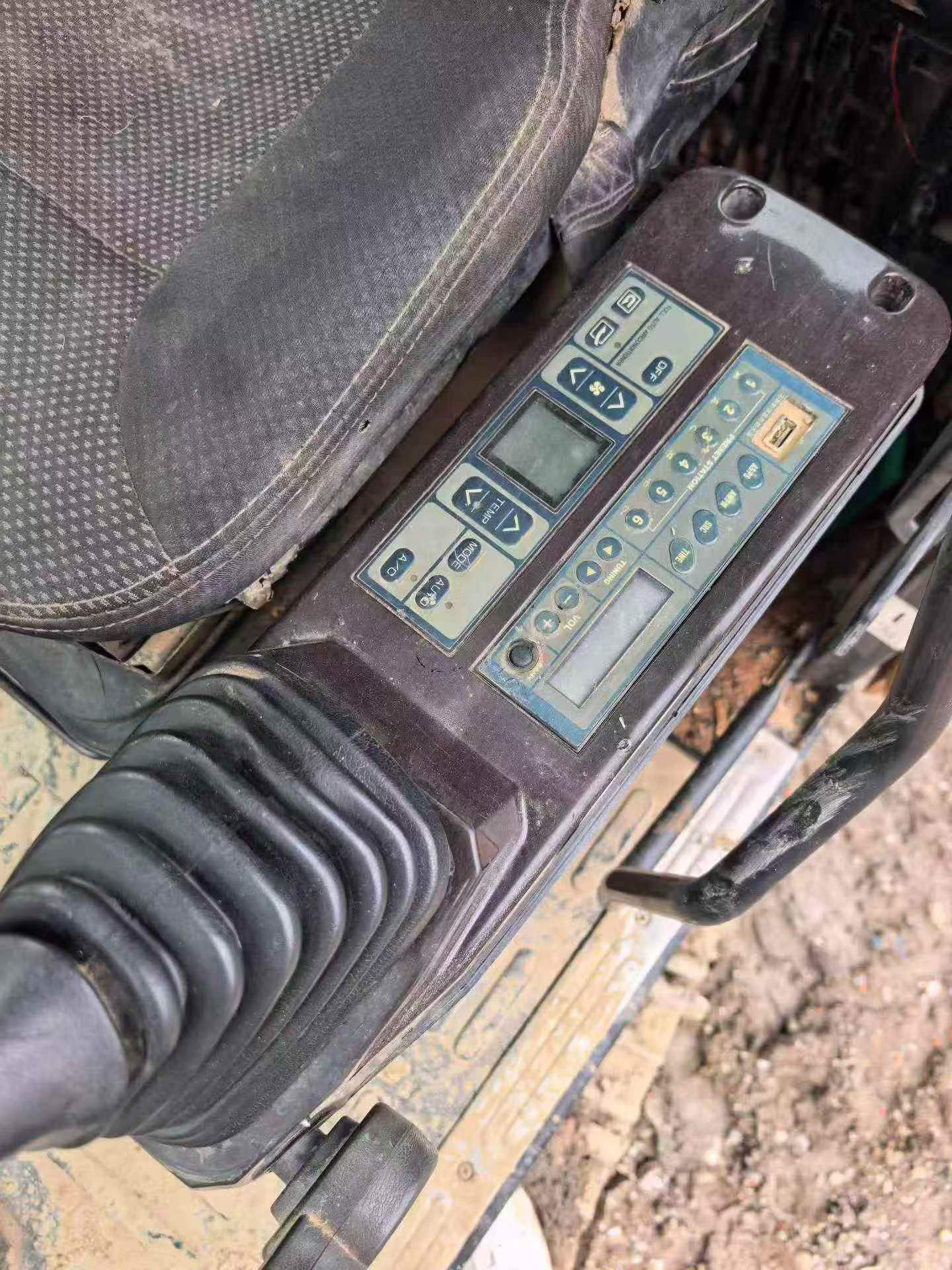 Buy Sany SY205C Used Excavator / 4