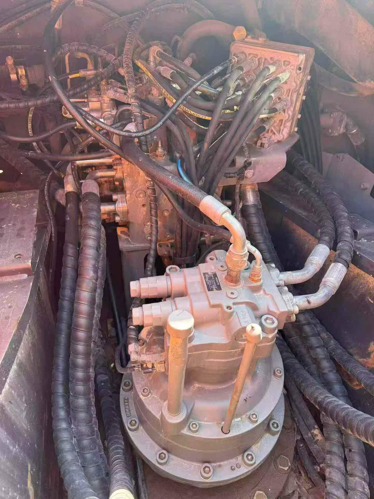 Buy Hitachi ZX240 Used Excavator / 7