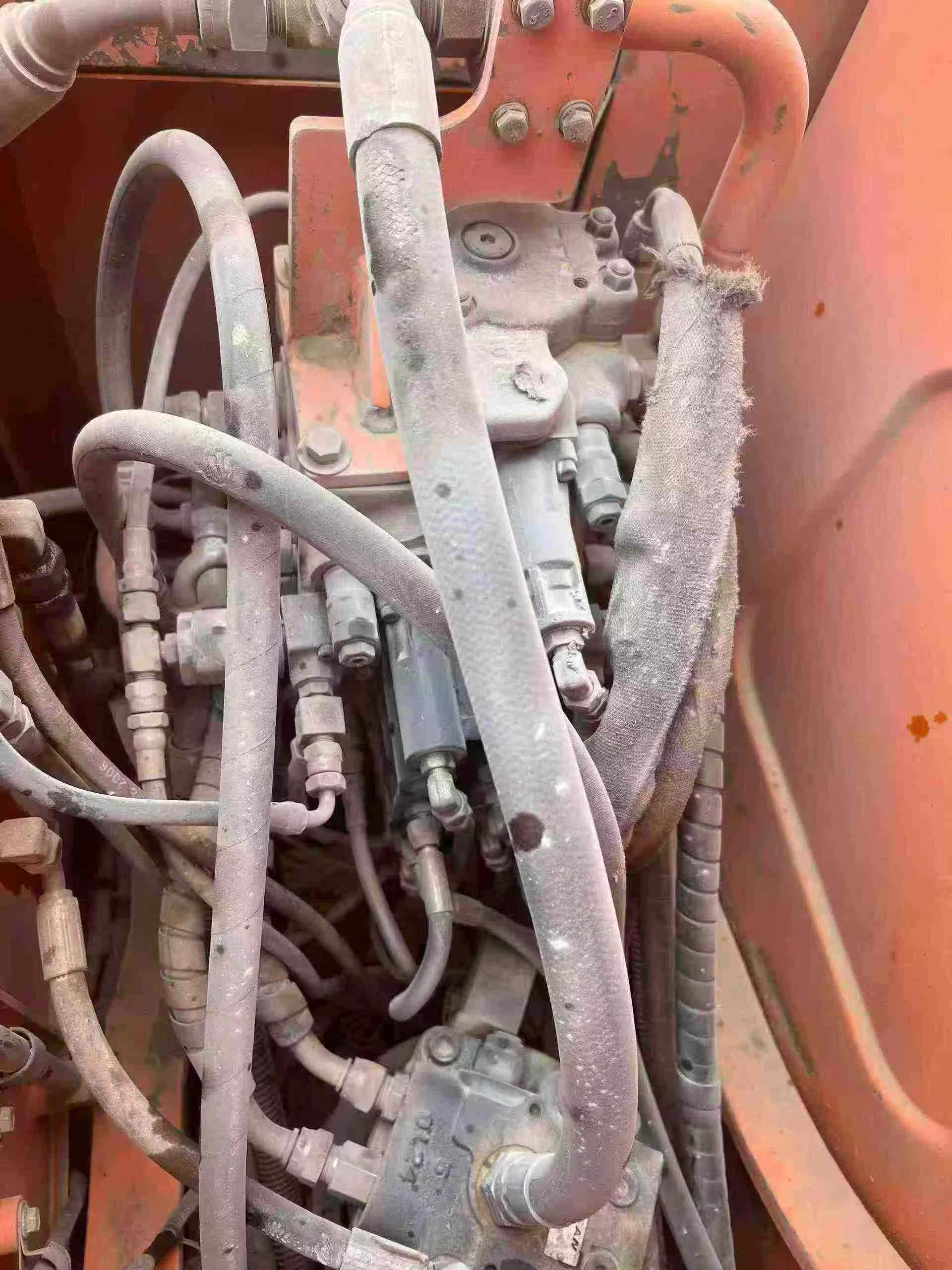 Buy Doosan DH80 Used Excavator / 4